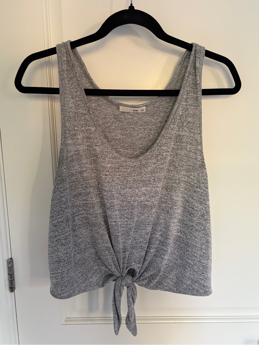 Aritzia Wilfred Free Cropped Tank Top